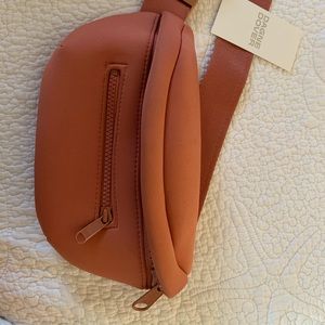 Dagne Dover Ace Fanny limited edition color